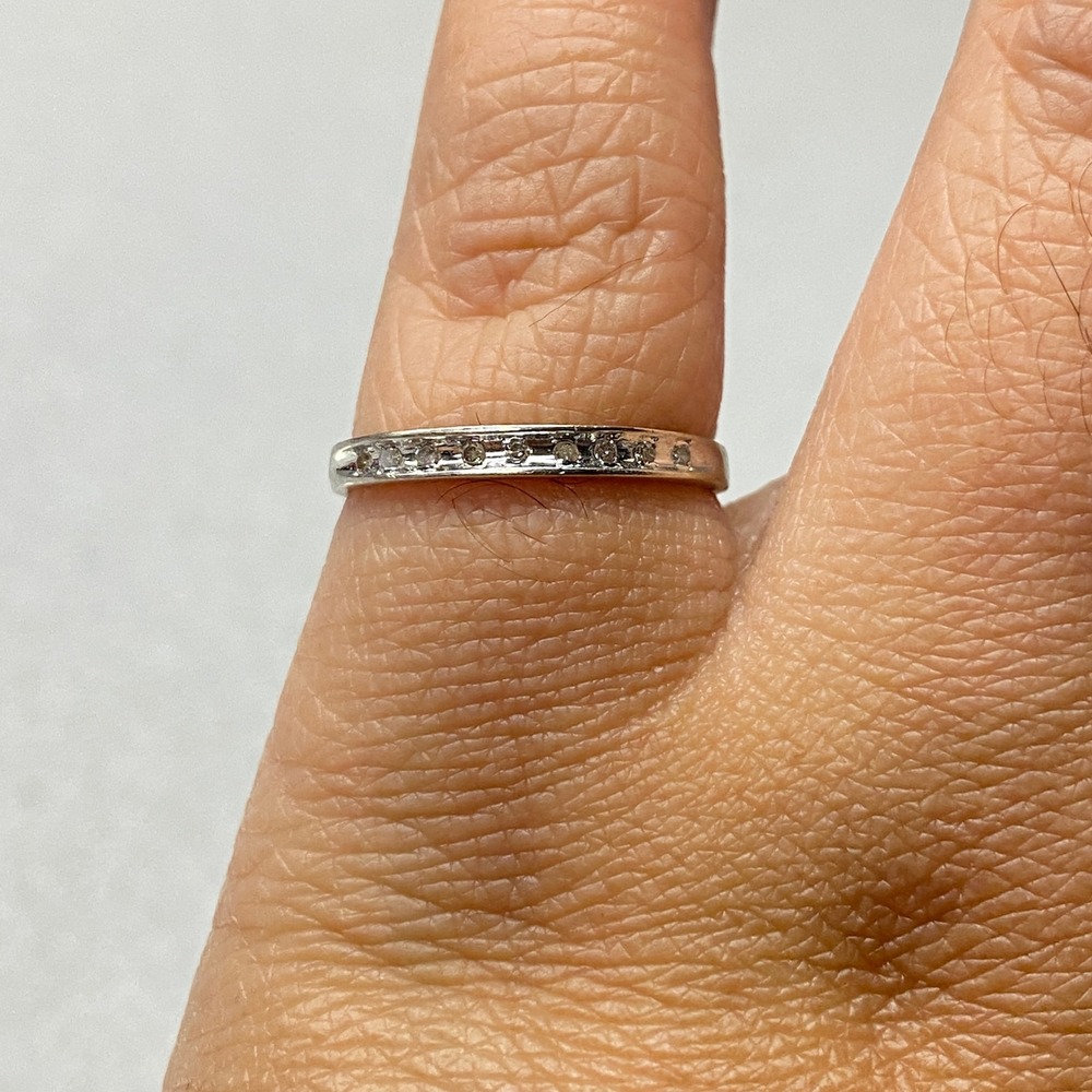10K White Gold Round Diamond Wedding Anniversary Stackable Band Ring‎ Size 7 - Picture 7 of 10